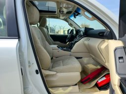 
										TOYOTA LC300 4.0L PETROL – GXR MID – SUNROOF – 18” A/W – 2025 MODEL – WHITE INSIDE BEIGE full									