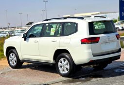 
										TOYOTA LC300 4.0L PETROL – GXR MID – SUNROOF – 18” A/W – 2025 MODEL – WHITE INSIDE BEIGE full									