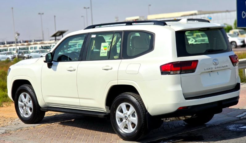 
								TOYOTA LC300 4.0L PETROL – GXR MID – SUNROOF – 18” A/W – 2025 MODEL – WHITE INSIDE BEIGE full									