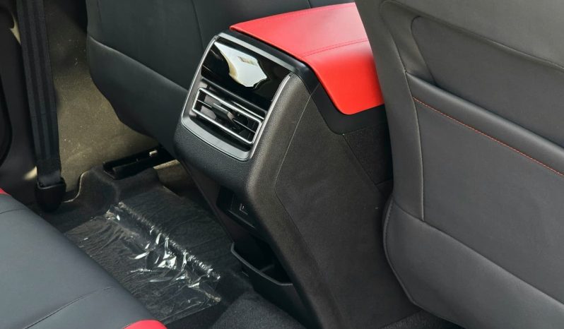 
								TIGGO 4 PRO – 1.5L – LUXURY SPECS – GCC – 2026 MODEL – WHITE INSIDE BLACK/RED – GCC SPECS full									