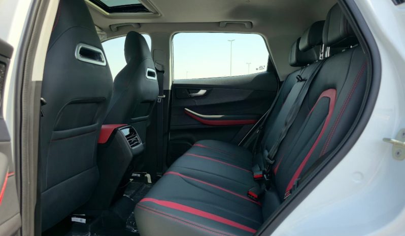 
								TIGGO 4 PRO – 1.5L – LUXURY SPECS – GCC – 2026 MODEL – WHITE INSIDE BLACK/RED – GCC SPECS full									