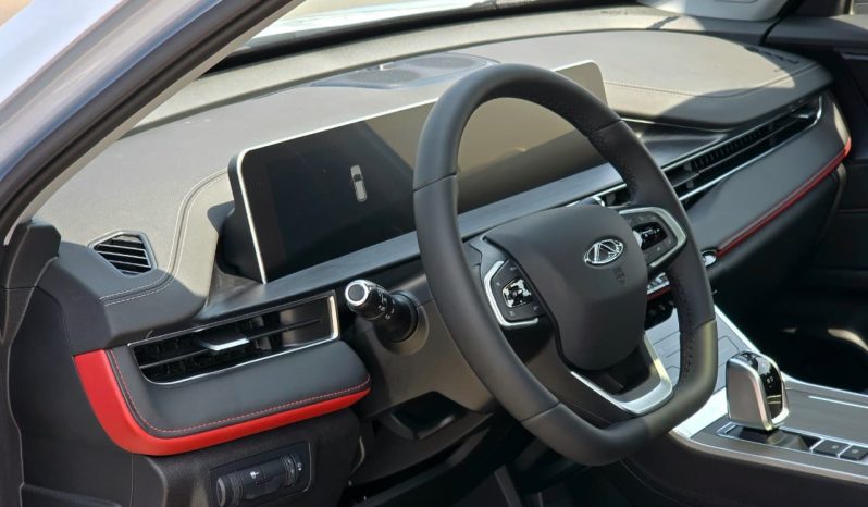 
								TIGGO 4 PRO – 1.5L – LUXURY SPECS – GCC – 2026 MODEL – SILVER INSIDE BLACK/RED – GCC SPECS full									