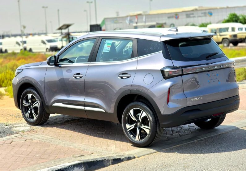 TIGGO 4 PRO – 1.5L – LUXURY SPECS – GCC – 2026 MODEL – GRAY INSIDE BLACK/RED – GCC SPECS