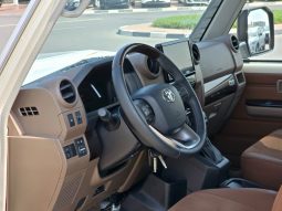 
										TOYOTA LC76 2.8T – Z A/T – FULL OPTIONS – 2025 MODEL – WHITE INSIDE TAN – GCC SPECS full									