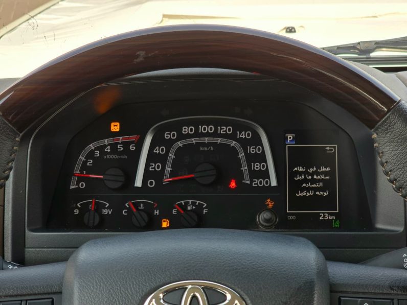 TOYOTA LC76 2.8T – Z A/T – FULL OPTIONS – 2025 MODEL – WHITE INSIDE TAN – GCC SPECS
