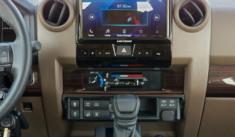 
								TOYOTA LC76 2.8T – Z A/T – FULL OPTIONS – 2025 MODEL – WHITE INSIDE TAN – GCC SPECS full									