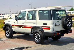 
										TOYOTA LC76 2.8T – Z A/T – FULL OPTIONS – 2025 MODEL – WHITE INSIDE TAN – GCC SPECS full									