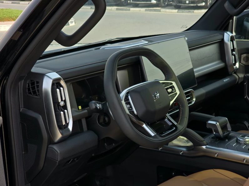 JETOUR T2 PETROL – 2.0L TURBO – 7 GEARS – TRAVEL+  2025 – BLACK INSIDE BEIGE – CHINA