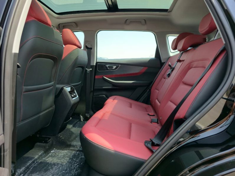 TIGGO 7 CHAMPION – 1.5T – PENORAMA – 360 CAMERA – LEATHER – DRIVER POWER SEAT – ALLOY WHEEL – GCC – 2026 MODEL – BLACK INSIDE RED – GCC SPECS